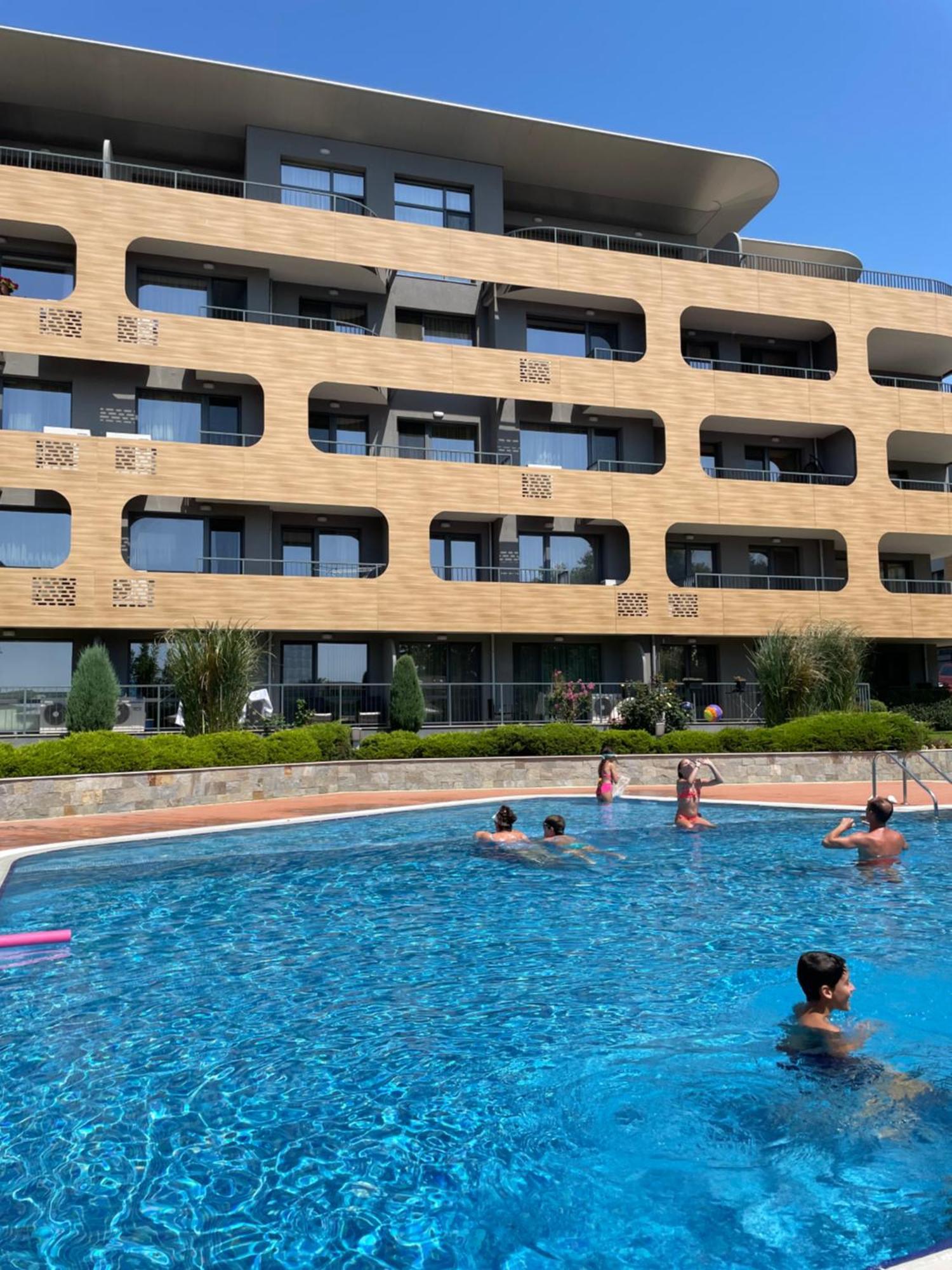 Freddo Apartment - Coral Residence Complex With Parking & Pool Varna Eksteriør bilde
